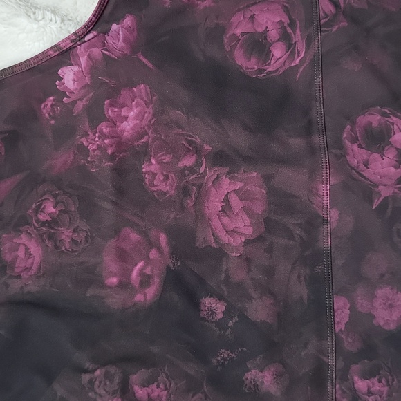 Lole Dalia Crushed Blooms Purple Tank Top! Size Large! NWT! - Picture 8 of 9